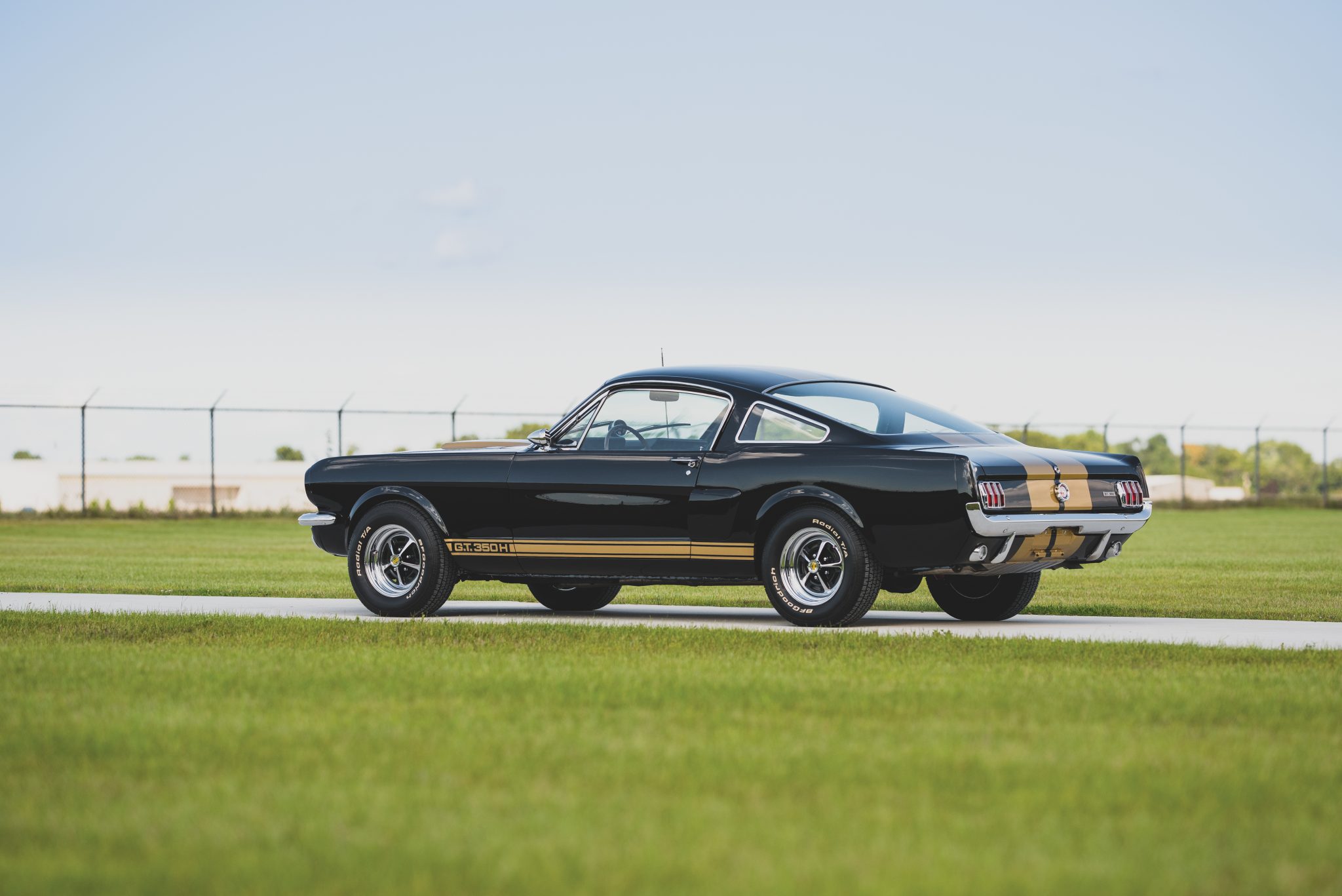 1966 Shelby GT350 H 1 2048x1367 1
