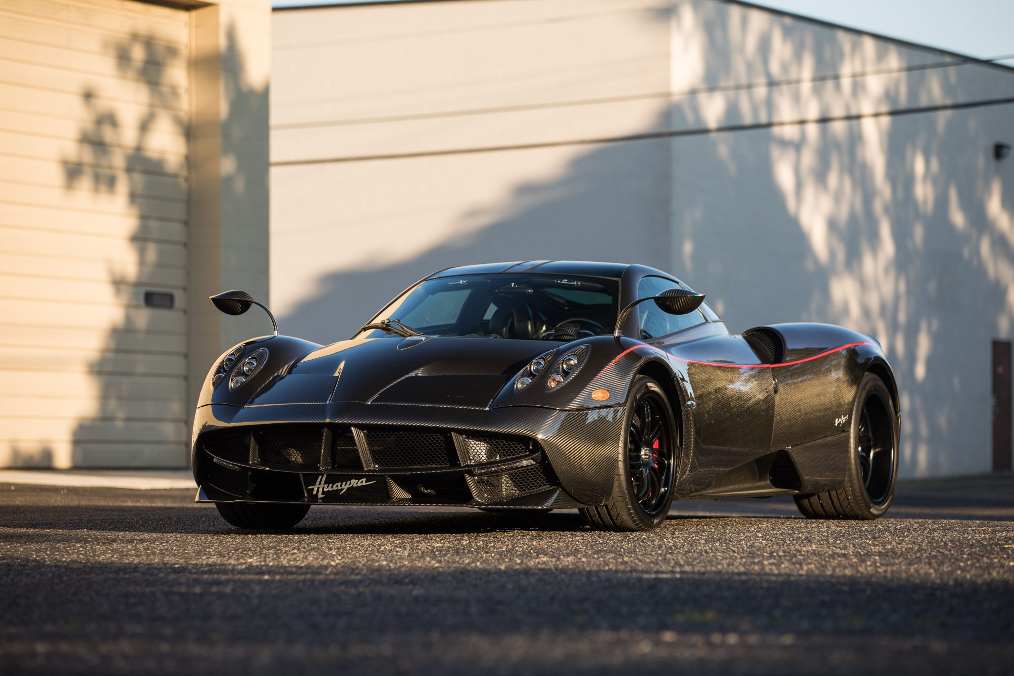 2014 Pagani Huayra 2048x1366 1