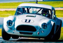1965 AC Shelby Cobra 289 FIA