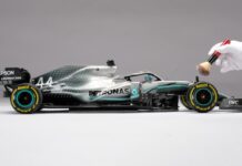 Mercedes-AMG F1 W10 EQ Power Scale 1:8