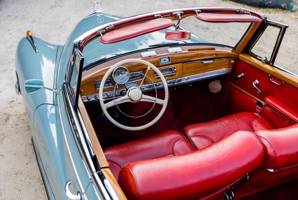 Ella Fitzgerald 1959 Mercedes Benz 300D drivers side interior from high e1605286897986