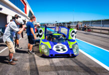 The Dix Mille Tours, Under A Glorious Sun