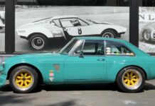 1975 MG B GT V8