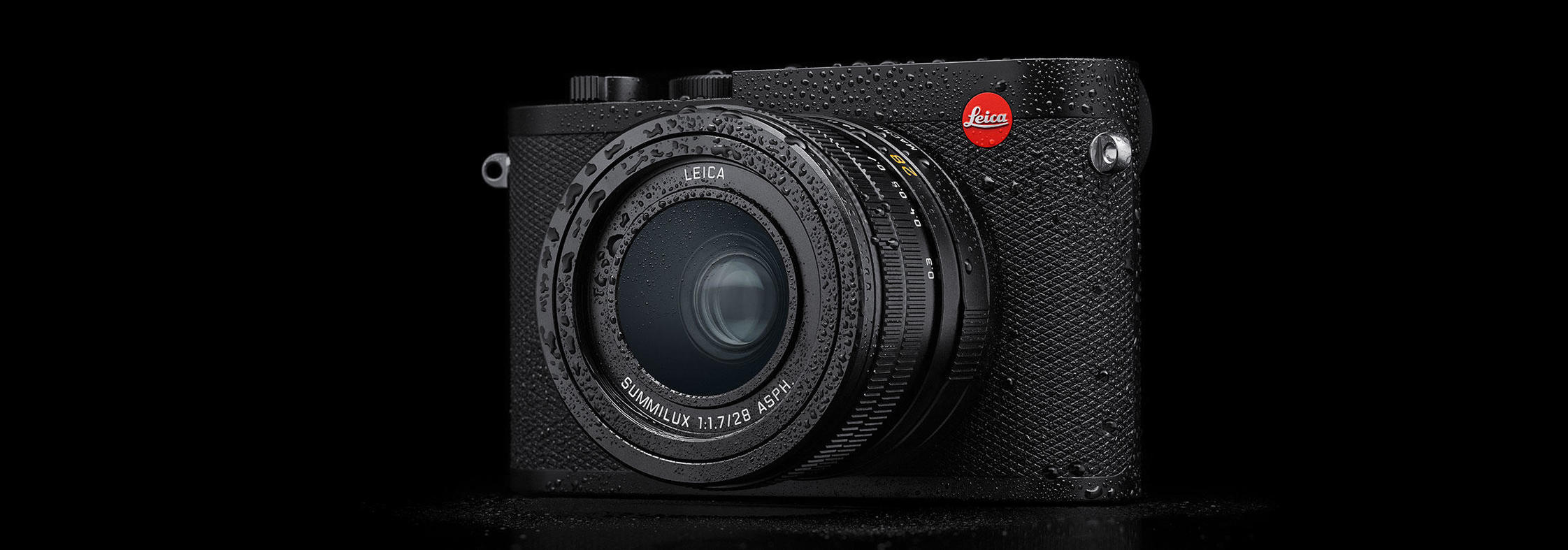 Leica Q2 Header image 2400x840 teaser 2400x787 1
