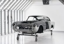 Aston Martin Goldfinger DB5 Continuation