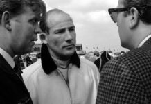 F1 Legend Sir Stirling Moss Dies, Aged 90