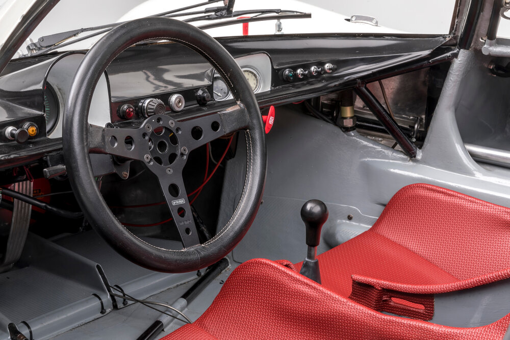 Porsche Carrera 910 interior