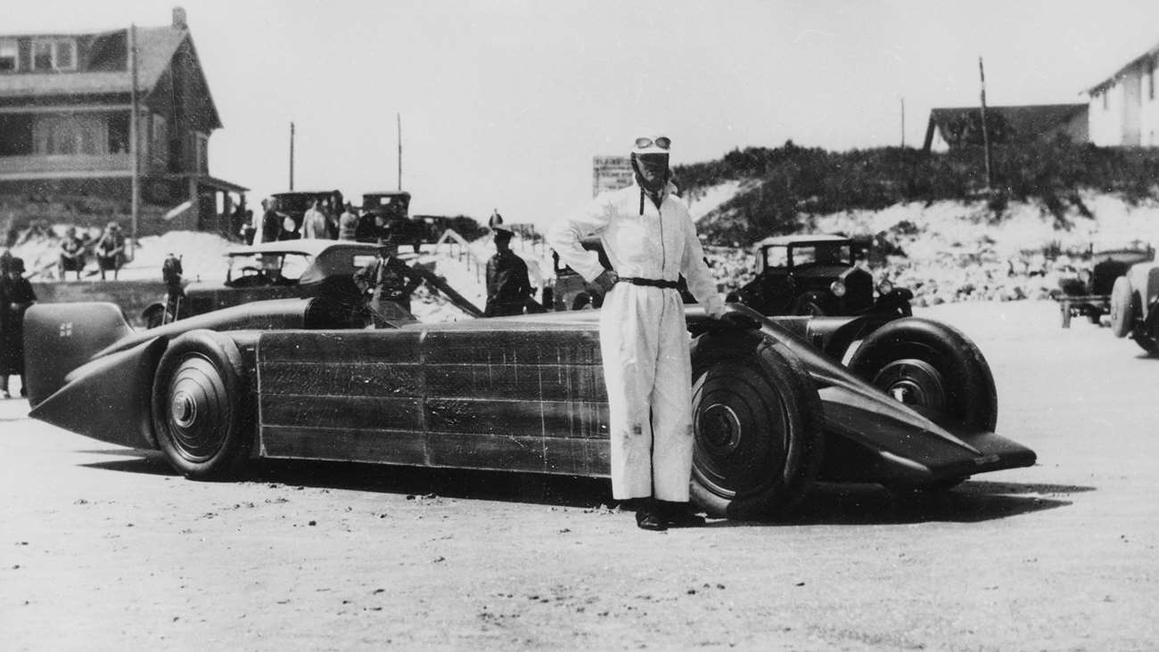 coolest land speed record cars 5 henry segrave golden arrow daytona 1929 goodwood 22042021