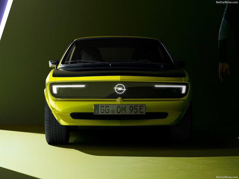 Opel Manta GSe ElektroMOD Concept 2021 1280 0c 1
