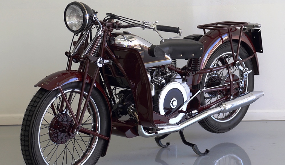 趣味・スポーツ・実用 Moto Guzzi The Complete History from 192 趣味・スポーツ・実用 Moto Guzzi The Complete History from