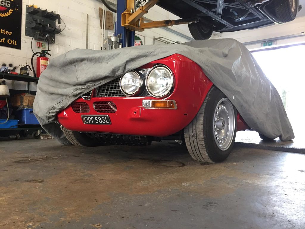 Bicester heritage is quickly becoming the centre of the historic car scene in the UK. This must be the perfect place to have a classic car garage?