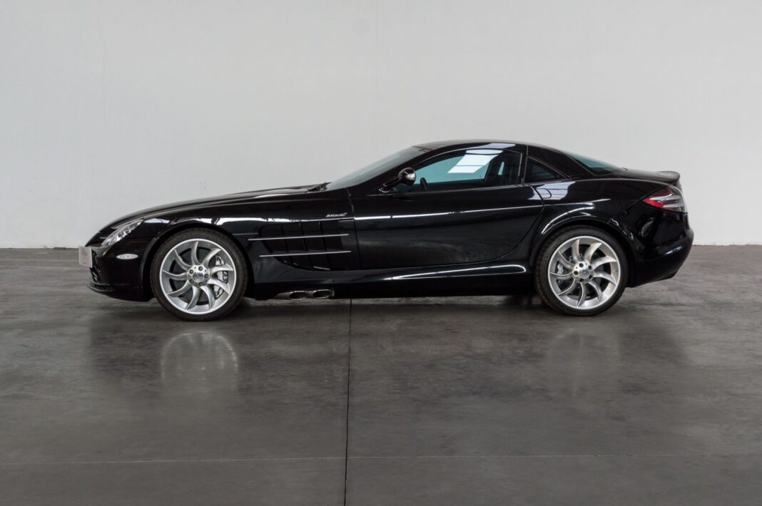 2006 Mercedes SLR McLaren - collectorscarworld