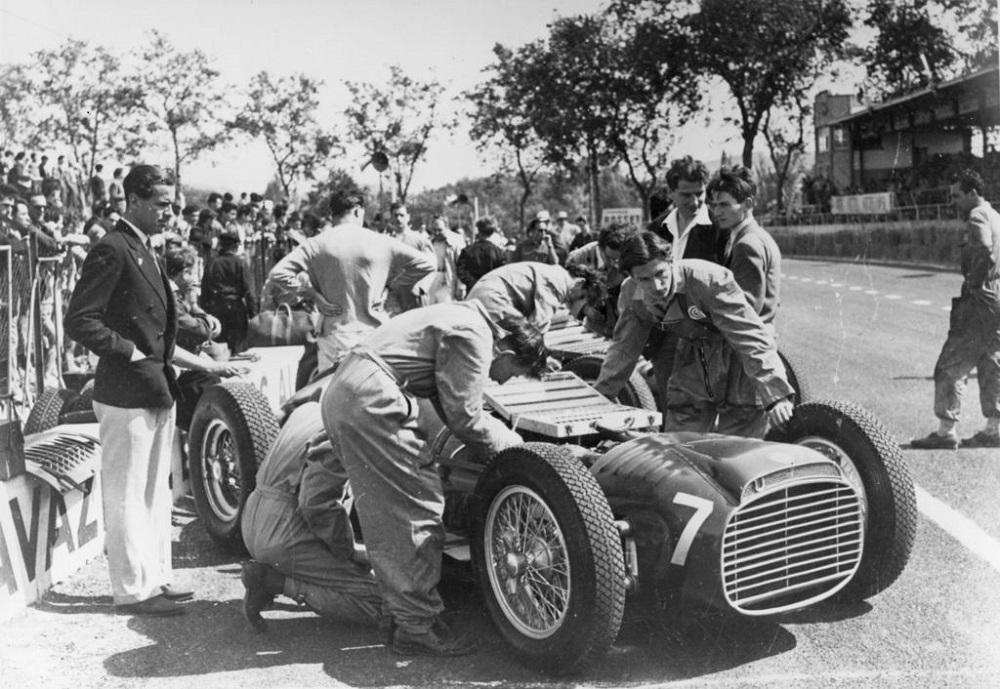 GPL 1953 ALBI GP BRM V16 RIVERS FLETCHER MAURICE DOVE DICK SALMON FOREGROUND