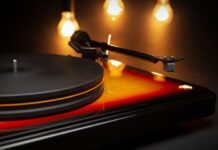 Fender x MoFi PrecisionDeck Limited Edition Turntable