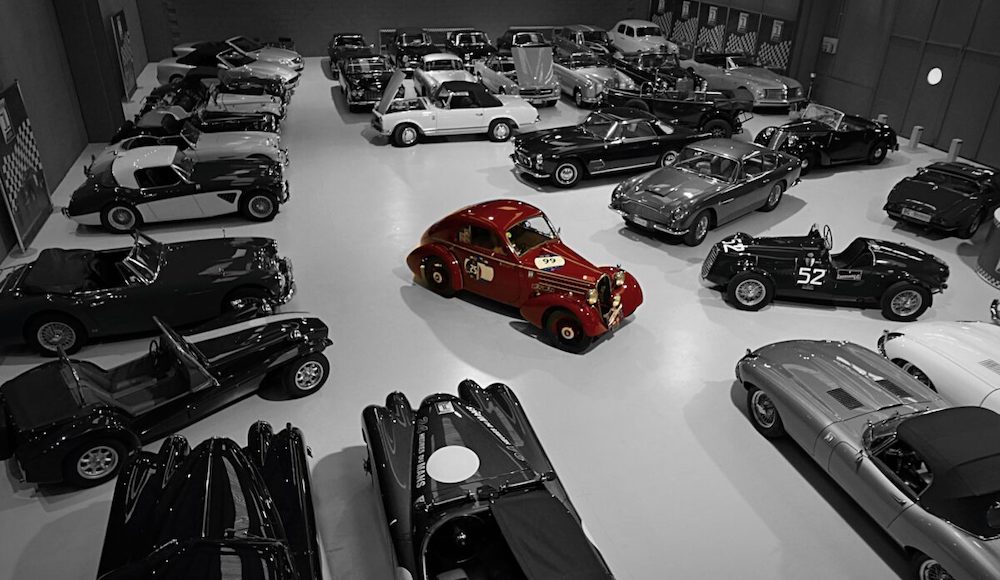 Pre War Sport Cars At The "Blue Room"
