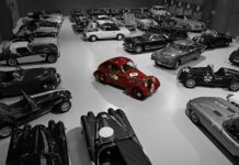 Pre War Sport Cars At The “Blue Room”