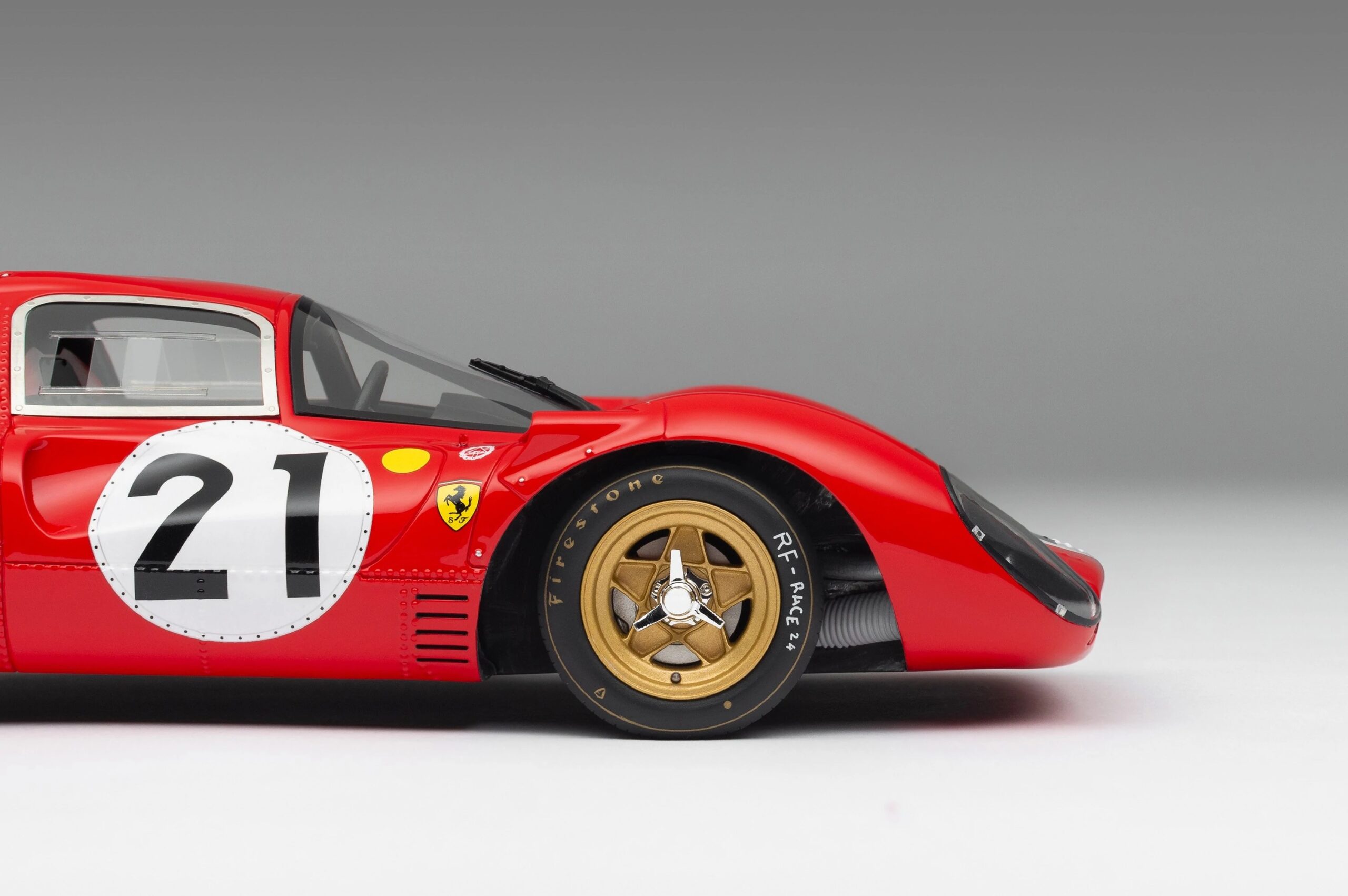 M5933 127 Ferrari 330 P4 0858GT 1.18 Scale Front End Detail Side On 4000x2677 crop center.jpg 2 scaled