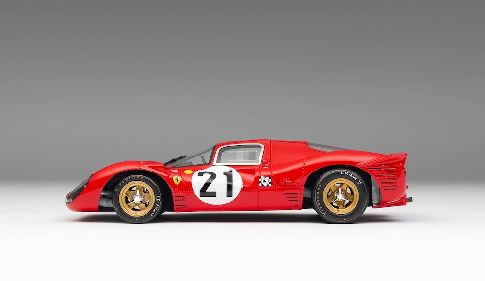 M5933 127 Ferrari 330 P4 0858GT 1.18 Scale