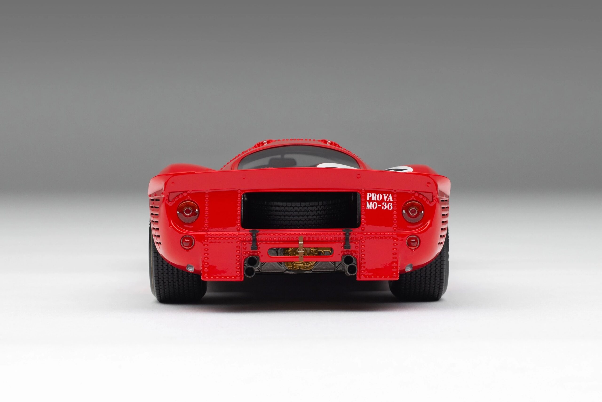 M5933 127 Ferrari 330 P4 0858GT 1.18 Scale Rear 4000x2677 crop center scaled