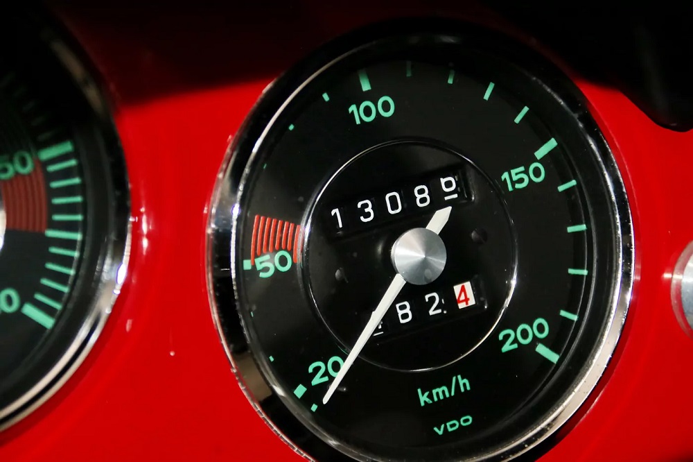 Porsche 356A Speedster 023.jpg.webp.pagespeed.ce .oaAVJGkzW