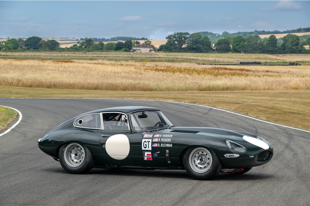 1961 Jaguar E-type Roadster Competition - International race