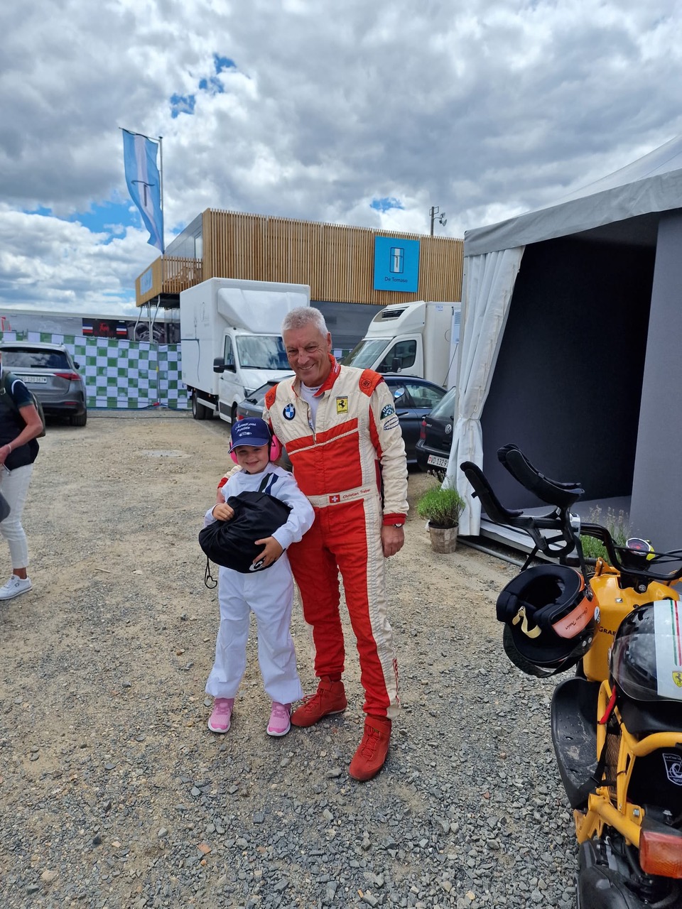 LMC 2022 mit meinem Enkelkind welches das little Big Le Mans auf Porschje 911 fuhr 1