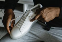 Low 1 Transparent Sneaker By Oliver Cabell