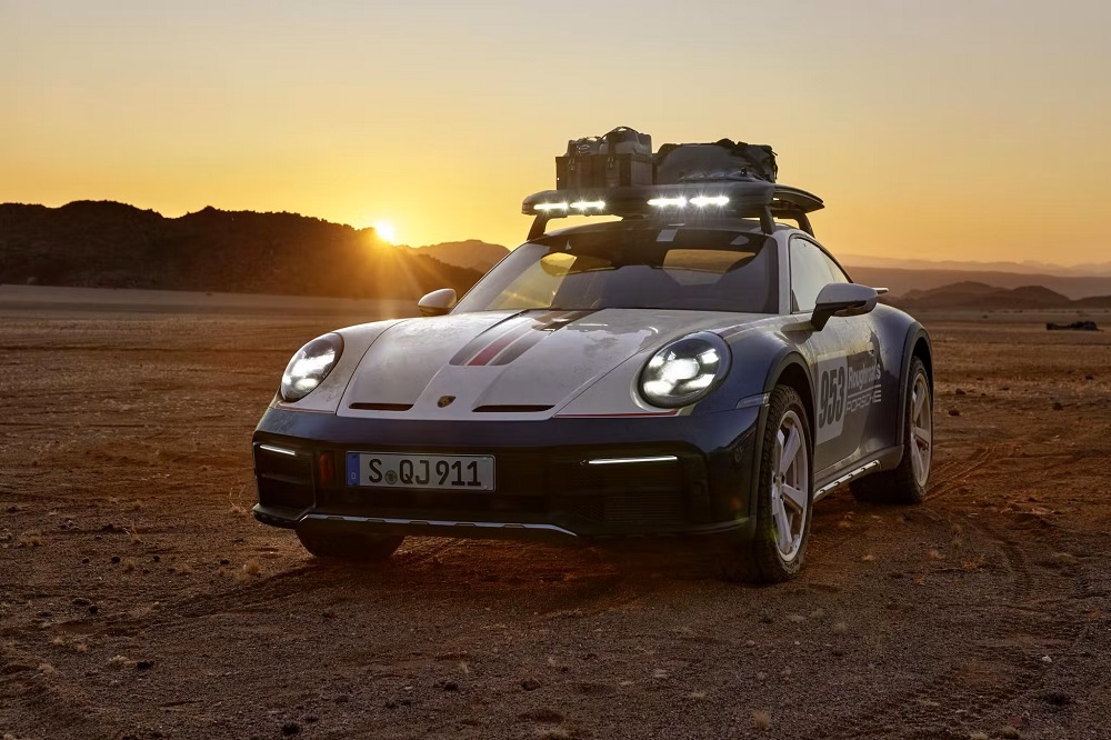 Porsche 911 Dakar Limited Edition Homage Car 3 scaled 1