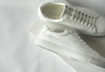 Low 1 Sneaker By Oliver Cabell
