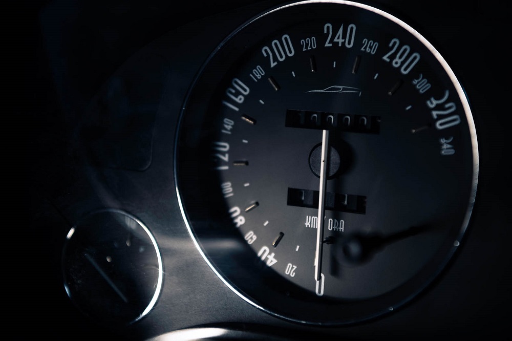 Breadvan Hommage speedometer