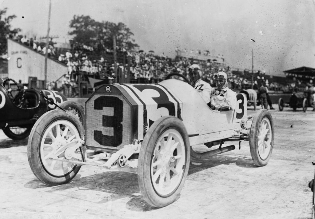 Stutz Bearcat 1913 Indy 500 GettyImages 593320825 scaled 1 1024x712 1