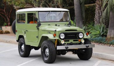 1968 Toyota FJ40 Land Cruiser