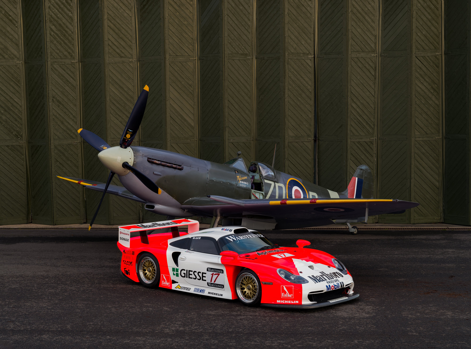 004 Porsche GT1 Spitfire MH434 Cameron Maynard Feb2023