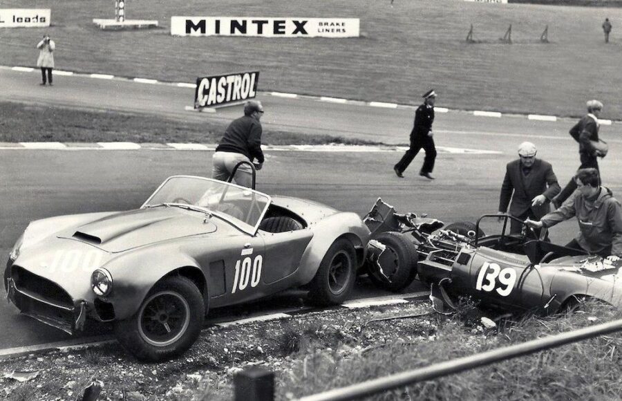 Moments In Motorsport (4): AC Cobra – Ginetta Crash