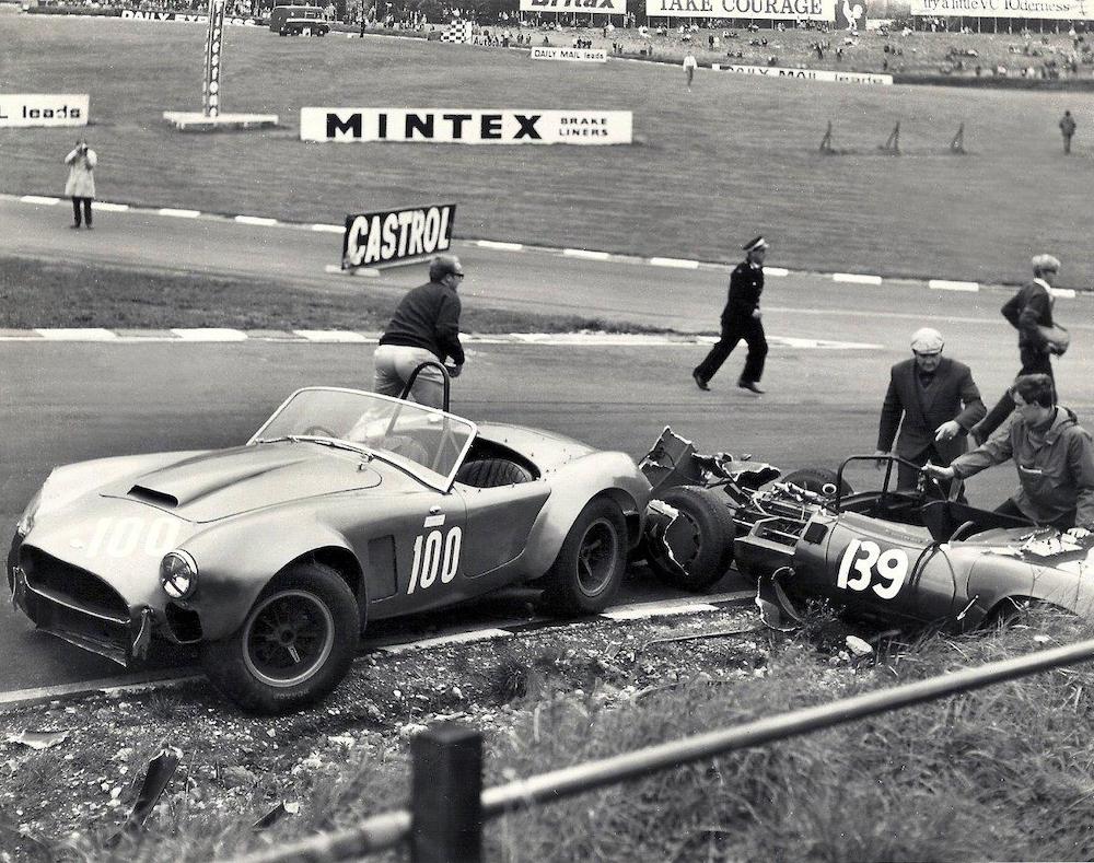 Moments In Motorsport (3): AC Cobra – Ginetta Crash