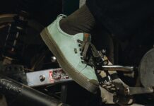 Deus Ex Machina Oil Green Suede Sneaker