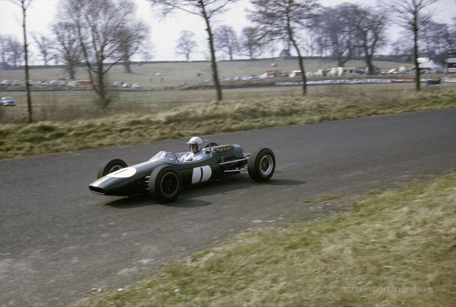 42-op-1965-oulton-park-trophy-jack-brabham-brabham-bt16-honda_rgb-2