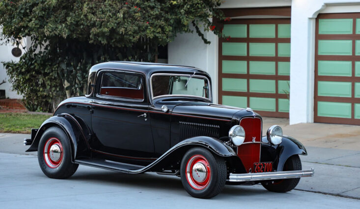 1932 Ford 3-Window Coupe Hot Rod