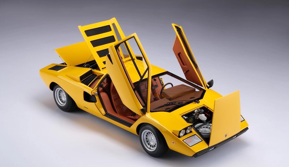 Lamborghini Countach LP400 By Amalgam Collection