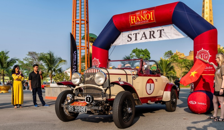 Rover Rules On Rally The Globe's Epic Road To Hanoi Marathon