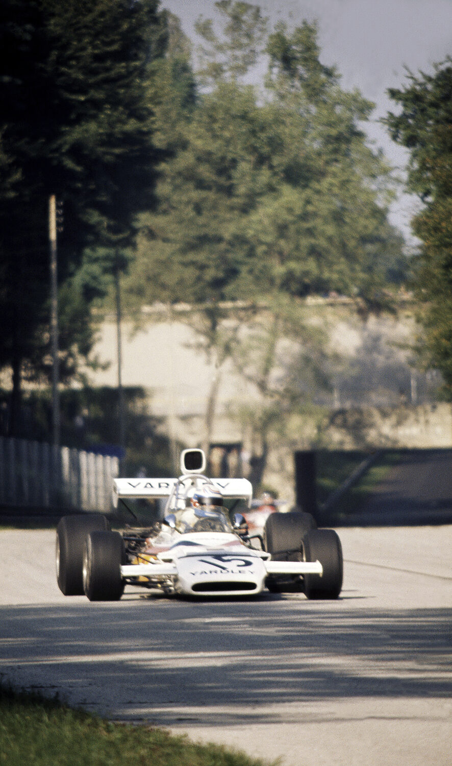 08-mz-1972-110-peter-revson-mclaren-m19c_rgb_gross-6