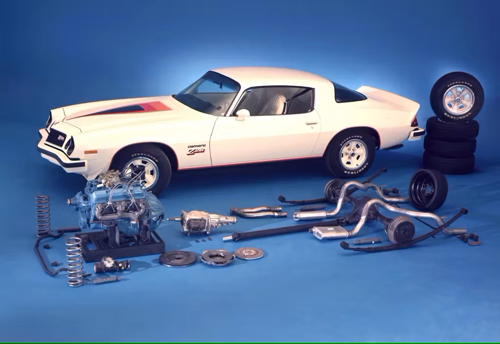 1977 Camaro Z28 and parts e1716987477326