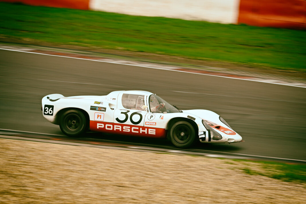 Porsche 910 - Carrera 10 - collectorscarworld