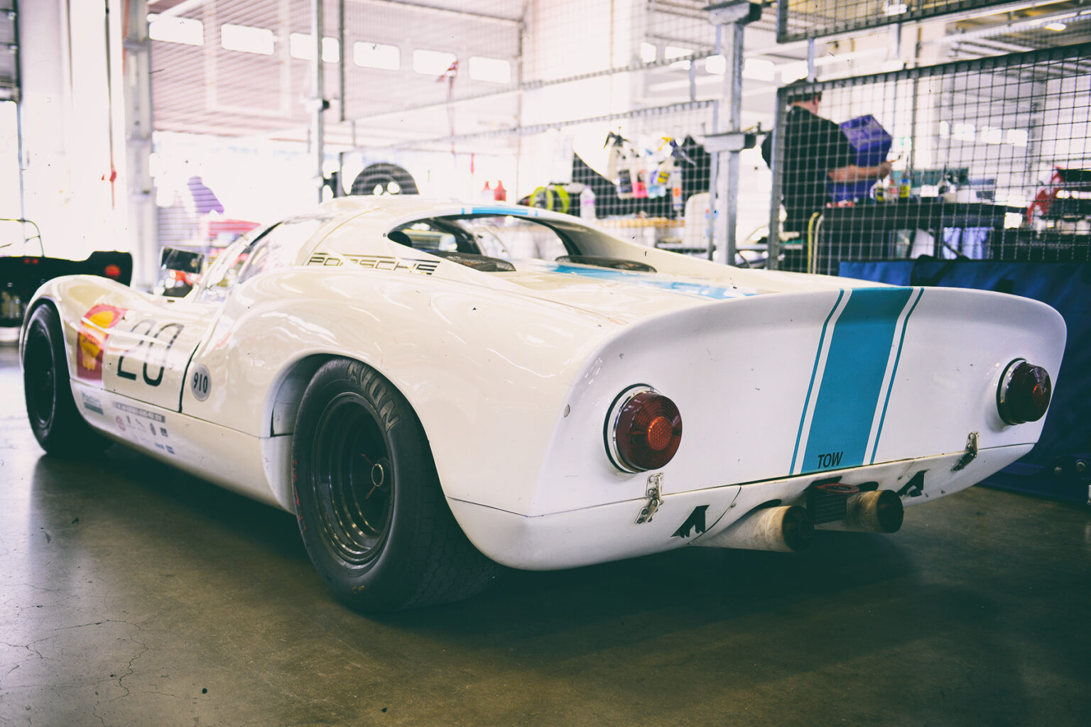 Porsche 910 - Carrera 10 - collectorscarworld