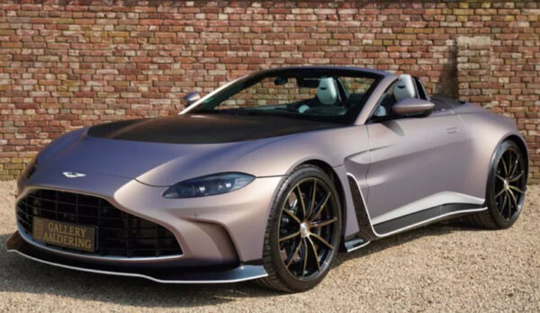 Aston Martin V12 Vantage Roadster