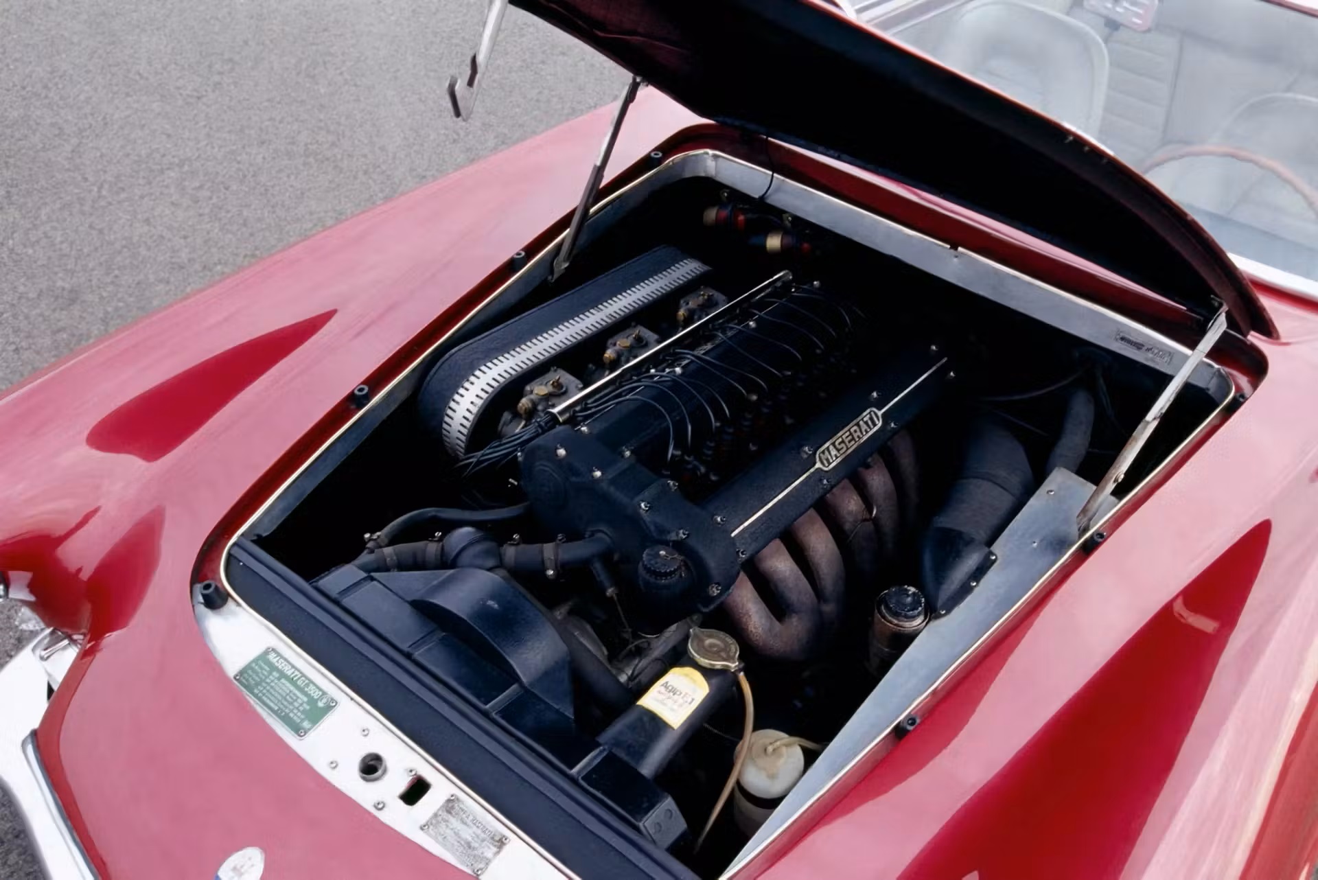 Maserati 3500 engine