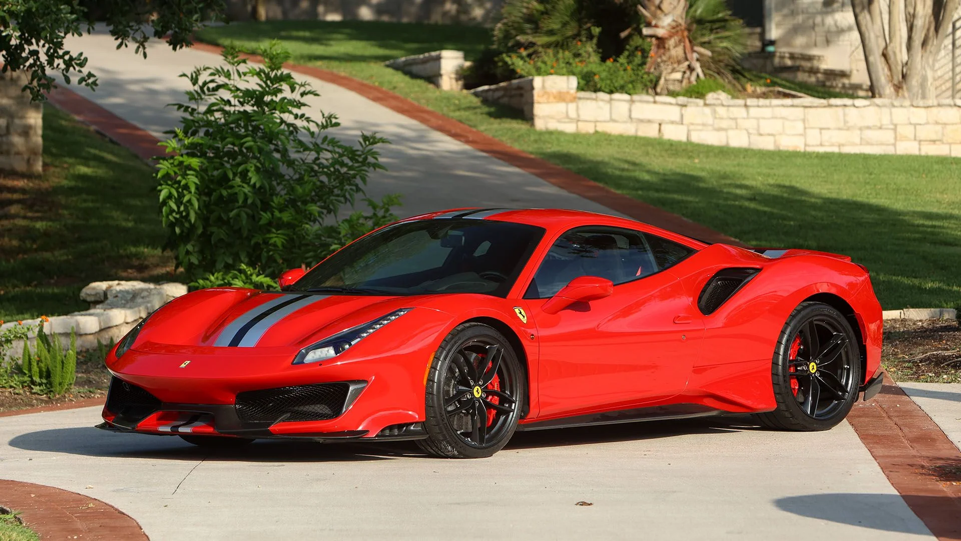 2020 ferrari 488 pista