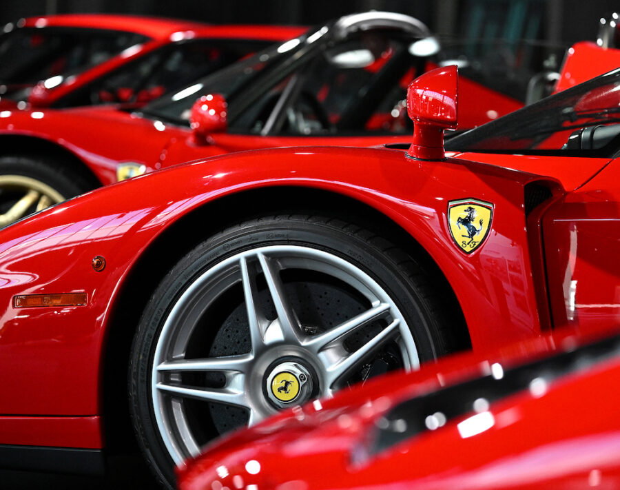 Ferrari - Masterpieces For The Road And The Racetrack