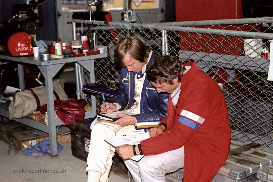 31-wg-1972-peterson-and-lauda-going-over-the-team-notes-stp-luke_coated-4