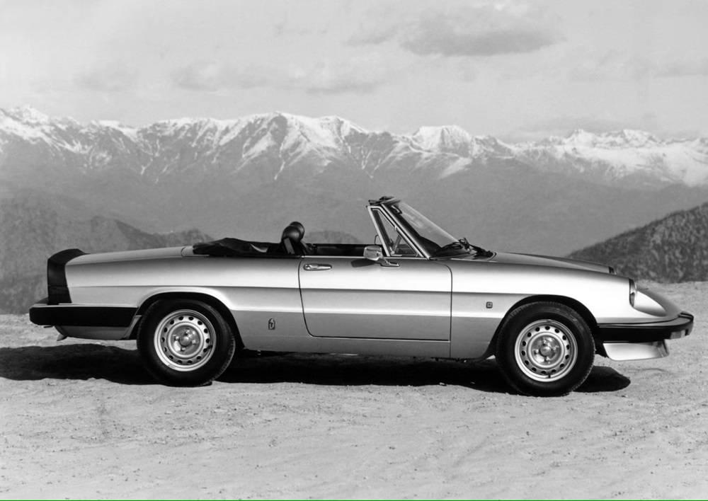 Early 80s Alfa Romeo Spider side black white scaled 1